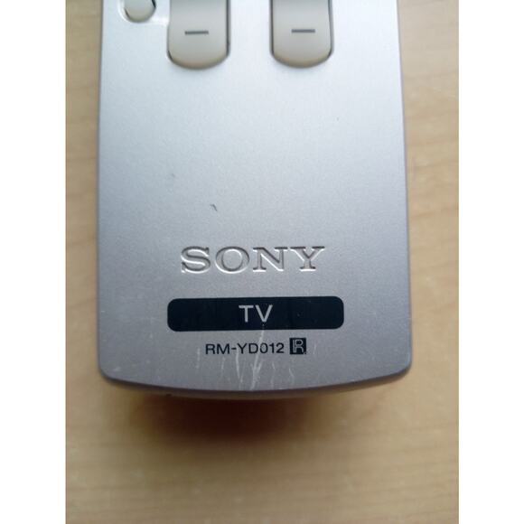 Sony RM-YD012 Remote Control Pre Owned Untested - Picture 8 of 10